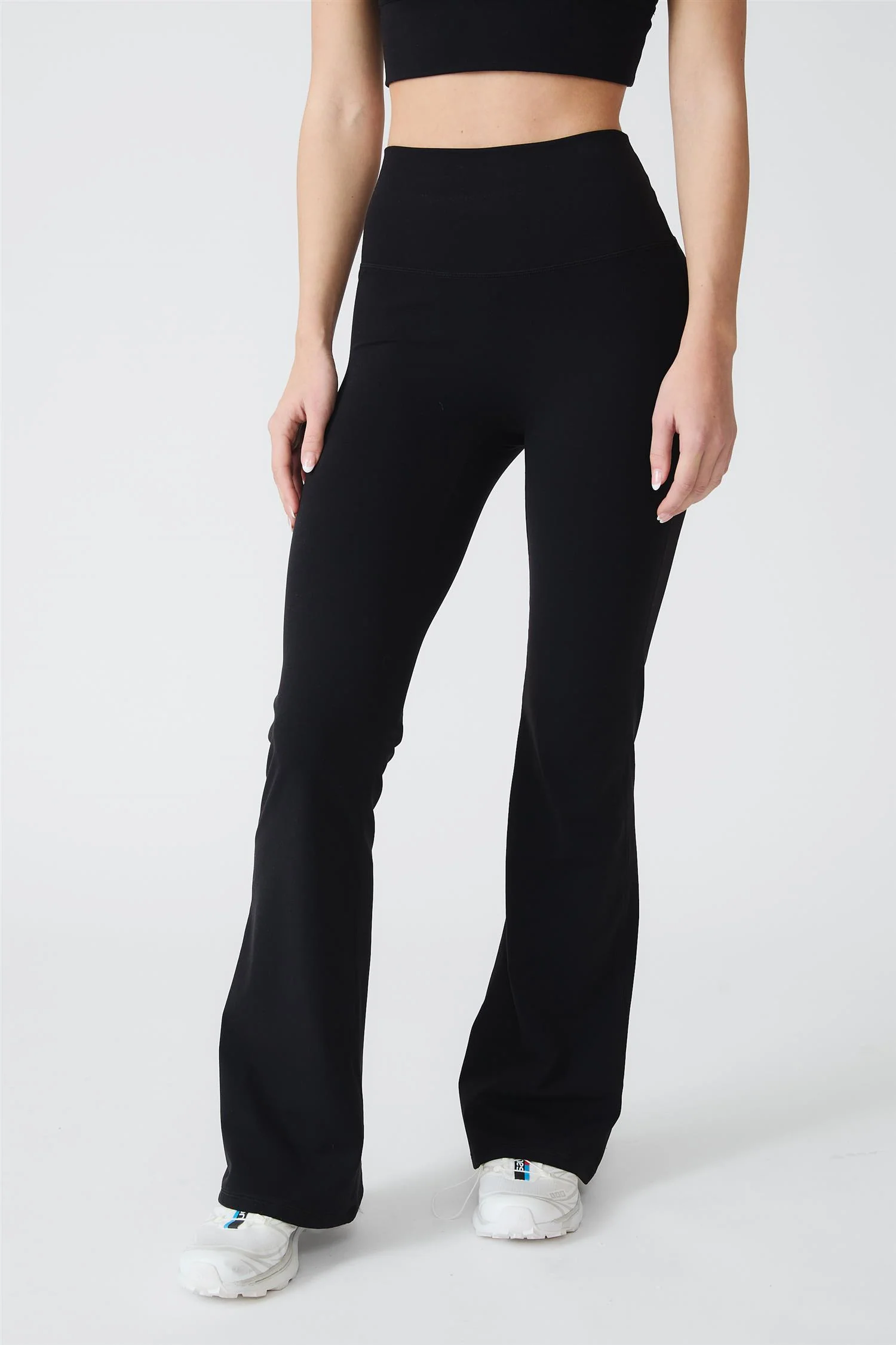 Flare Tights Black Long - Image 4