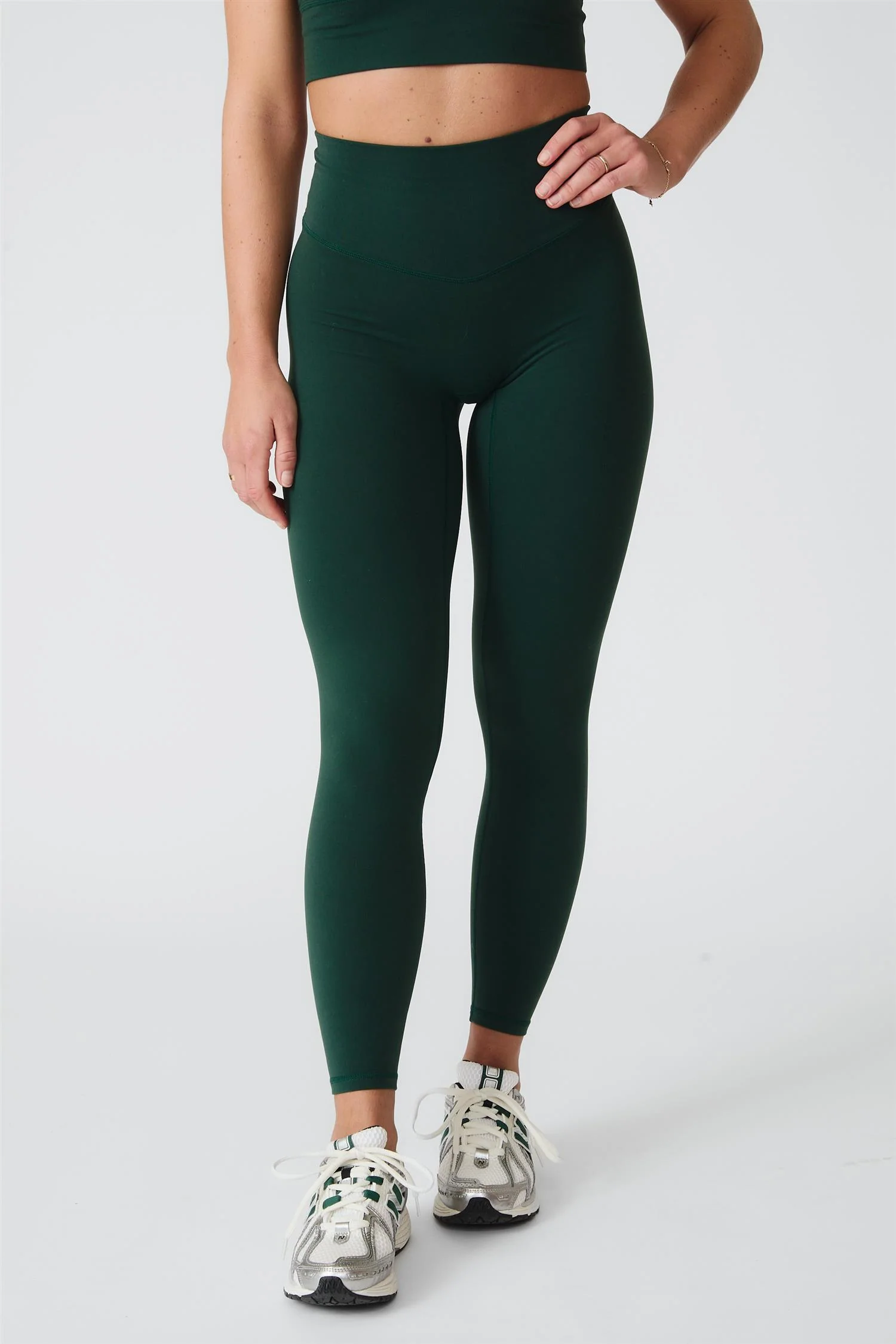 Base Tights Dark Green - Image 4