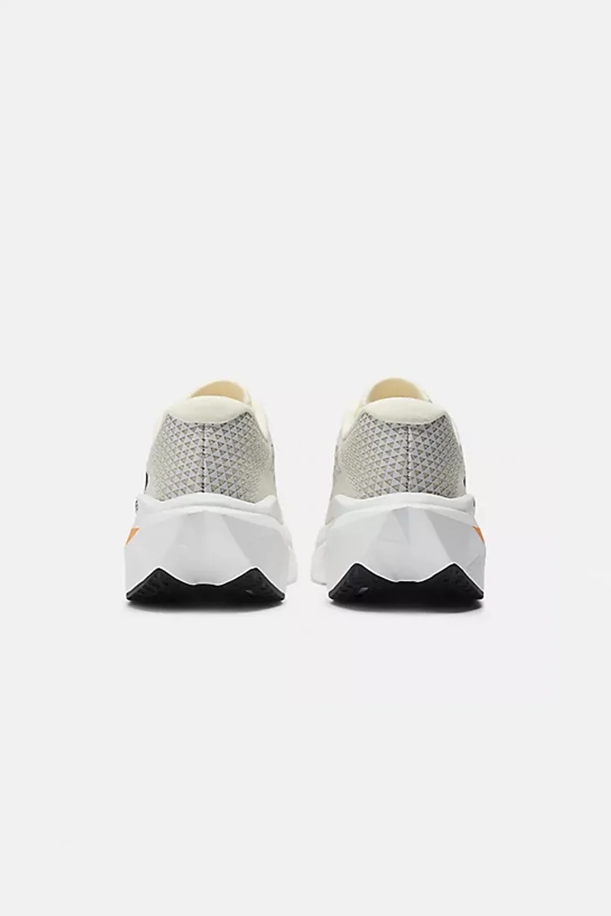 Woman's FuelCell SuperComp Trainer v3 - Image 5