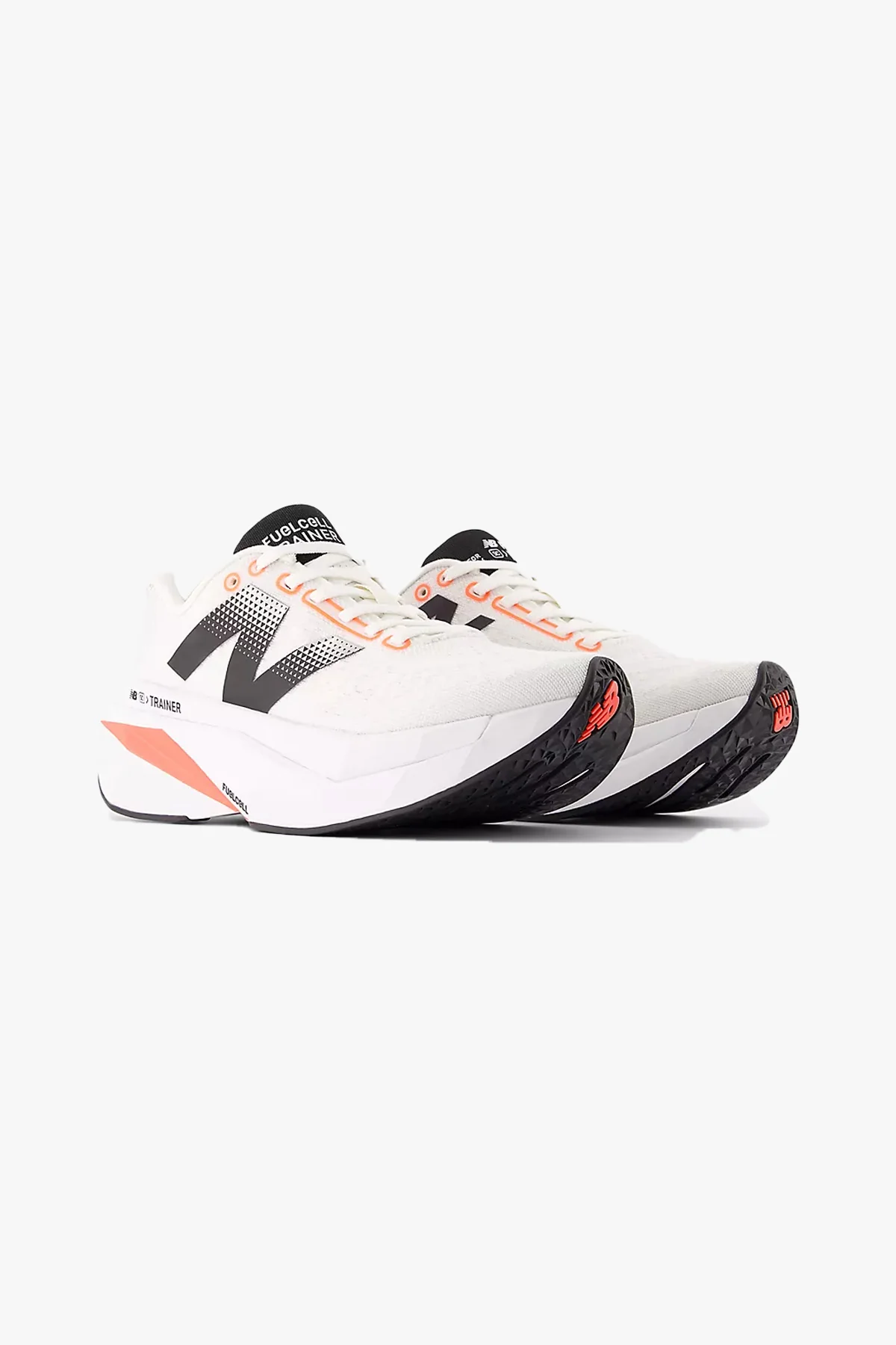New Balance FuelCell SuperComp Trainer v3 - Image 2