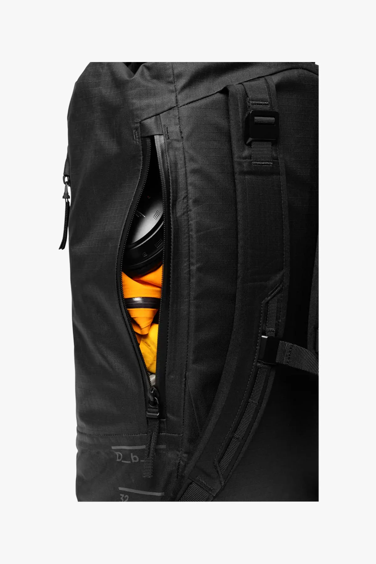 Essential Rolltopp Backpack 32L - Image 5