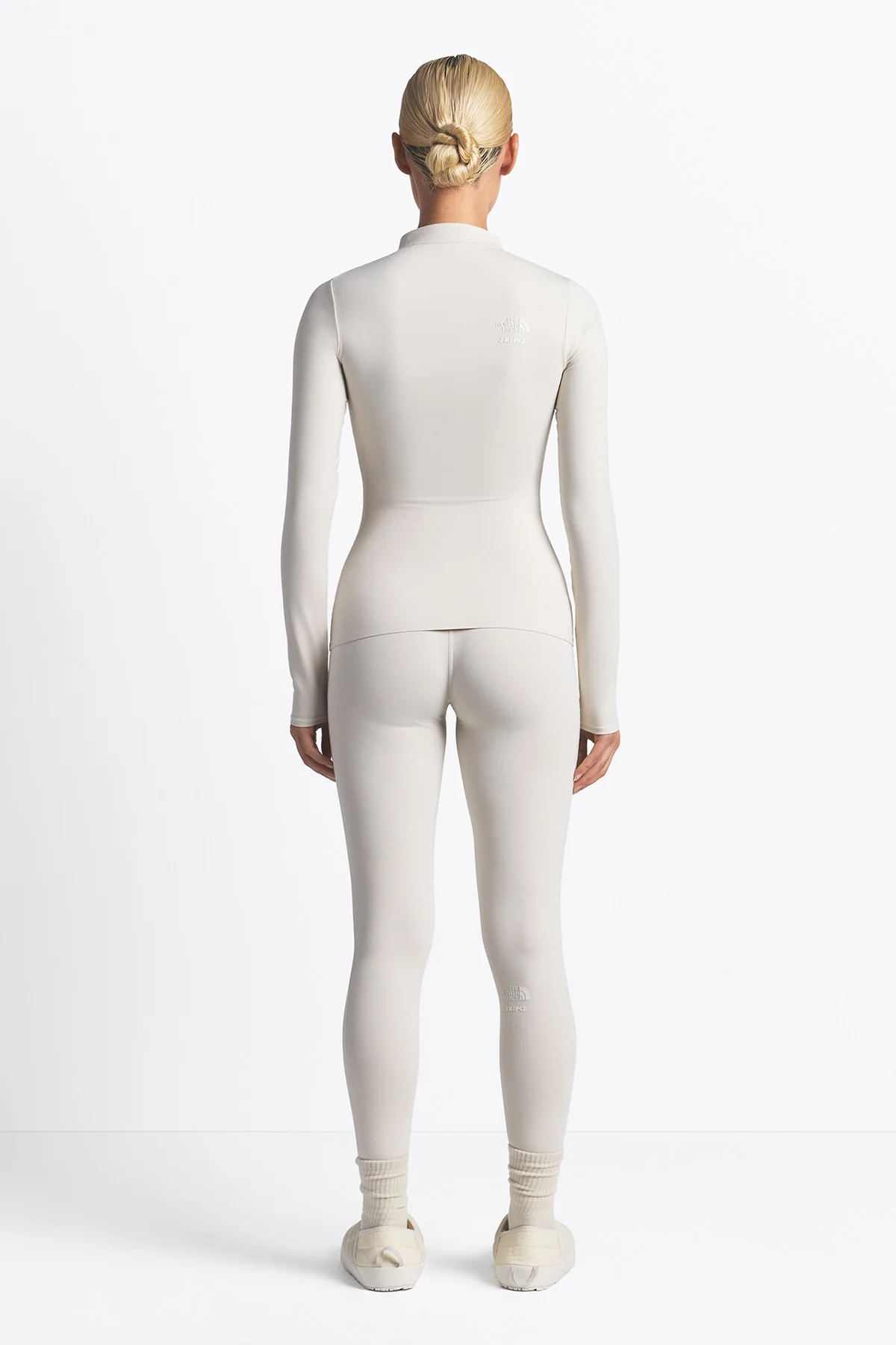 TNF X SKIMS W REFINA LEGGING - Image 2