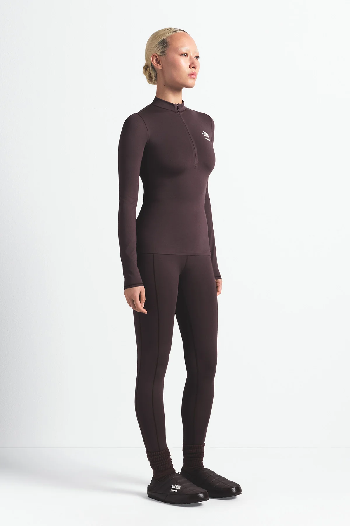 TNF X SKIMS W REFINA LEGGING - Image 2