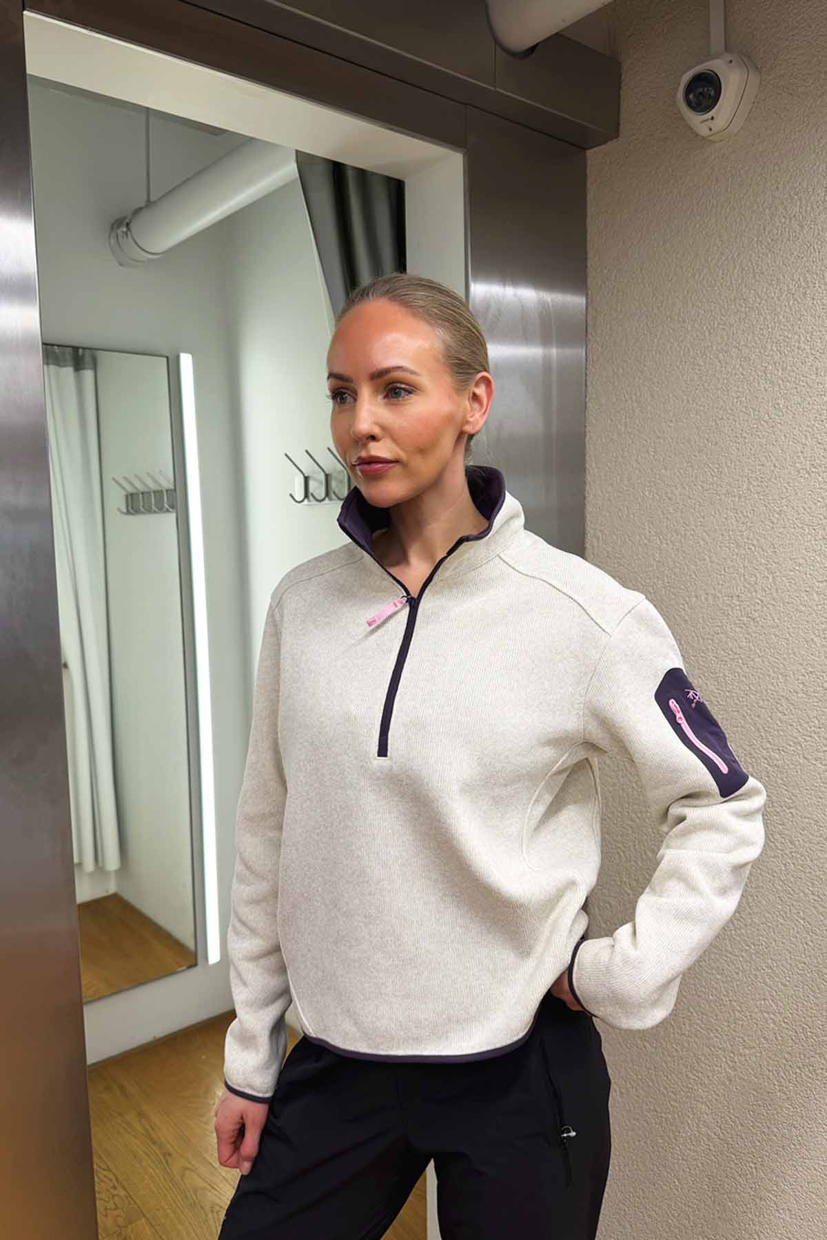 Covert 1/2 Zip Neck W