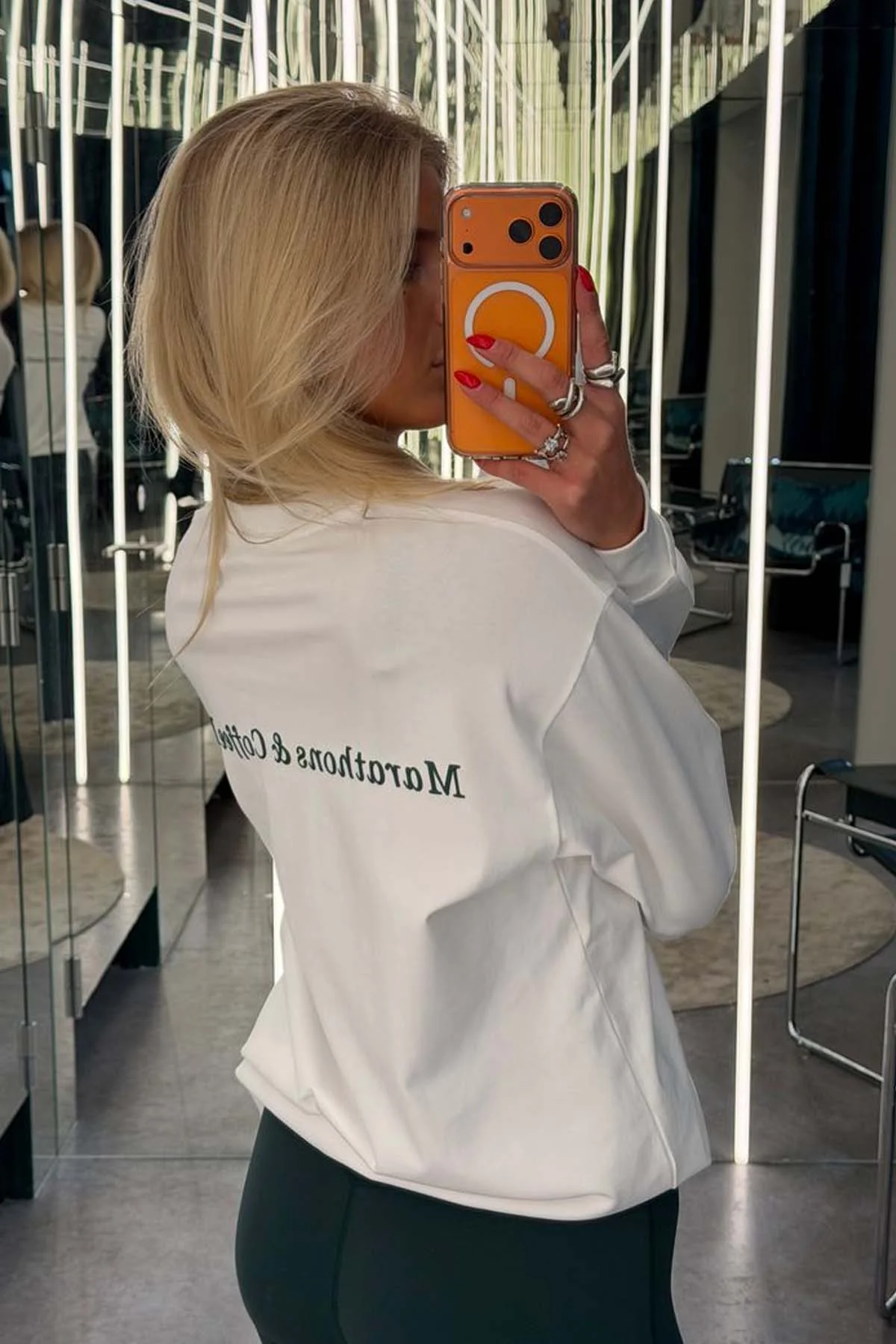 Signature Longsleeve - Image 3